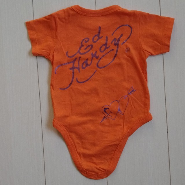 Ed Hardy(エドハーディー)のEd Hardy　ロンパース　オレンジ キッズ/ベビー/マタニティのベビー服(~85cm)(ロンパース)の商品写真