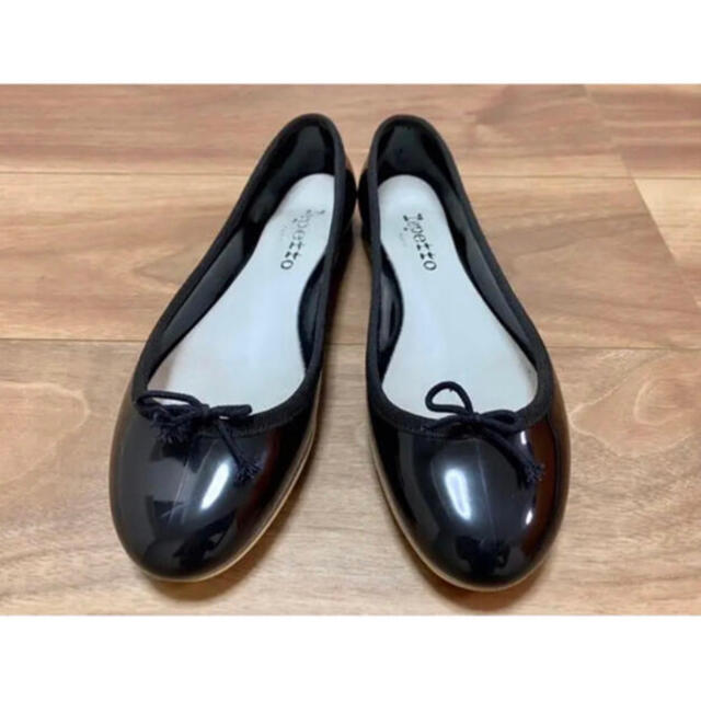 repetto(レペット)のrepetto エナメルシューズ レディースの靴/シューズ(ハイヒール/パンプス)の商品写真