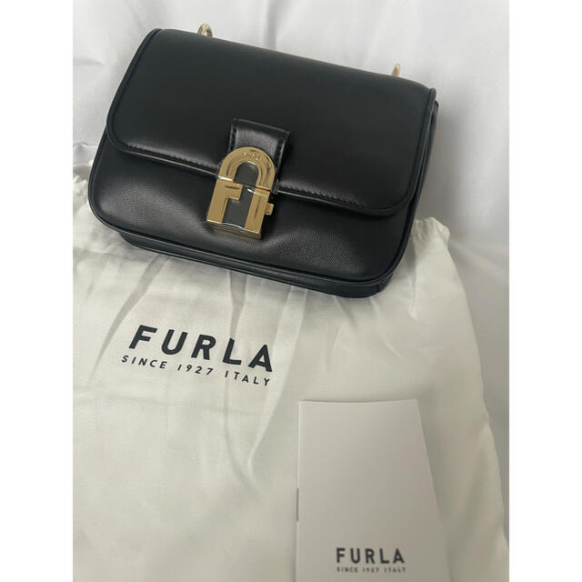 新品　FURLA COSY フルラ　ミニショルダーバッグ　ブラック