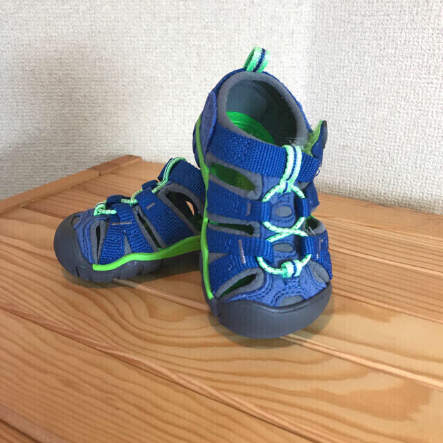 KEEN(キーン)のkeenベビーシューズ11.5ｾﾝﾁ & ディーパム水着60 キッズ/ベビー/マタニティのベビー靴/シューズ(~14cm)(サンダル)の商品写真