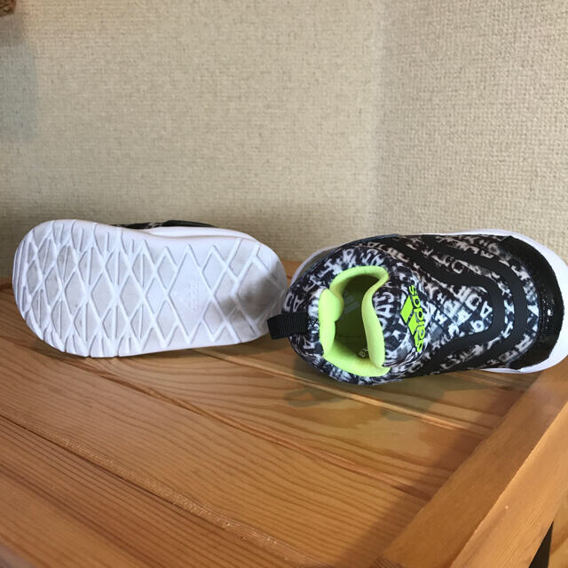 adidas(アディダス)のchiri様　11.5ｾﾝﾁ キッズ/ベビー/マタニティのベビー靴/シューズ(~14cm)(スニーカー)の商品写真