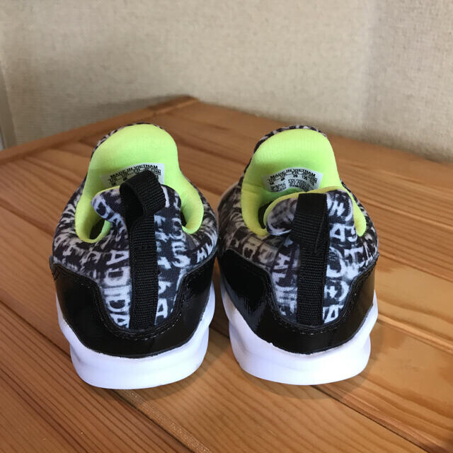 adidas(アディダス)のchiri様　11.5ｾﾝﾁ キッズ/ベビー/マタニティのベビー靴/シューズ(~14cm)(スニーカー)の商品写真