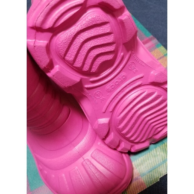 crocs(クロックス)のクロックス ジョージー キッズ ブーツ ピンク キッズ/ベビー/マタニティのキッズ靴/シューズ(15cm~)(長靴/レインシューズ)の商品写真