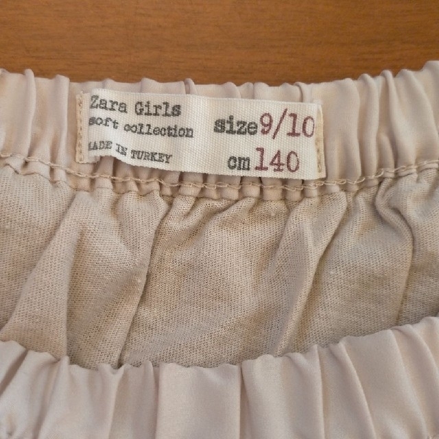 ZARA(ザラ)のZARA スカラップレース刺繍 チュールスカート キッズ/ベビー/マタニティのキッズ服女の子用(90cm~)(スカート)の商品写真