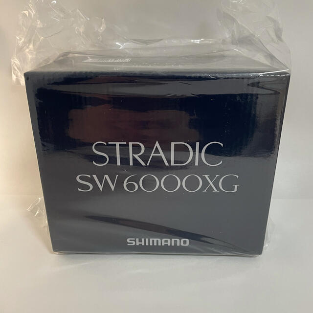 SHIMANO(シマノ)の新品　送料込み　２０　ストラディック　ＳＷ　６０００ＸＧ　シマノ スポーツ/アウトドアのフィッシング(リール)の商品写真