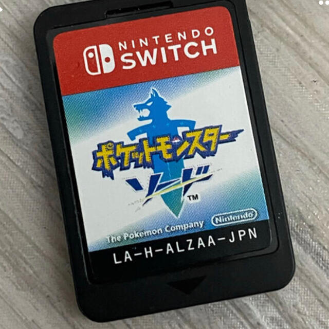 ポケットモンスター ソード Switch エンタメ/ホビーのゲームソフト/ゲーム機本体(家庭用ゲームソフト)の商品写真