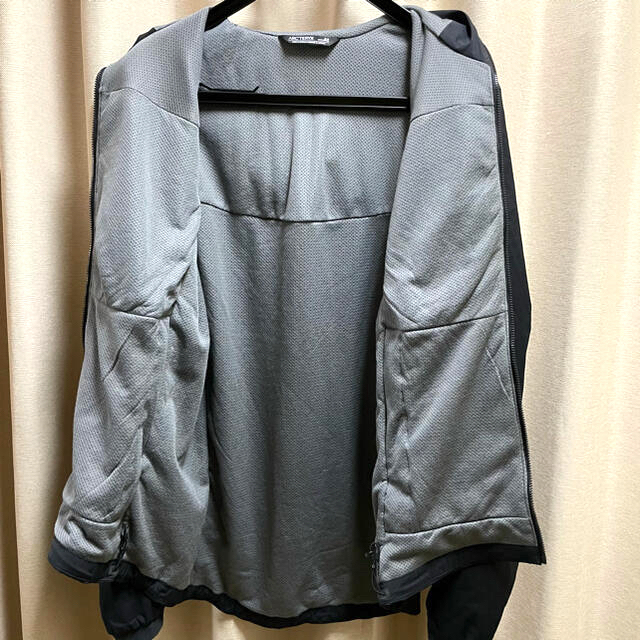 ARC'TERYX(アークテリクス)の嬉野光照　様専用　アークテリクス プロトン FL フーディ 2019年製  メンズのジャケット/アウター(マウンテンパーカー)の商品写真