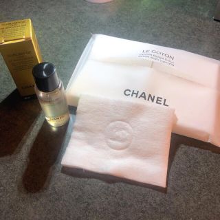 シャネル(CHANEL)のCHANEL メークアップリムーバー&パフ セット⭐︎ お値下げ♪(クレンジング/メイク落とし)