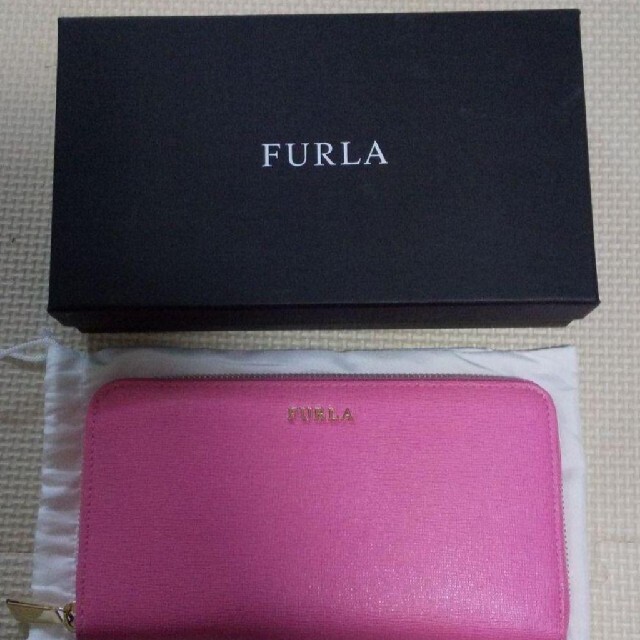 【定価35,000円、新品、未使用】FURLA 財布