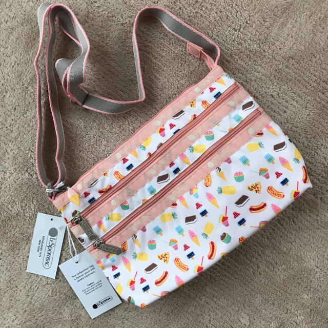 LeSportsac(レスポートサック)の新品、タグ付⭐️レスポートサックショルダーバッグ レディースのバッグ(ショルダーバッグ)の商品写真