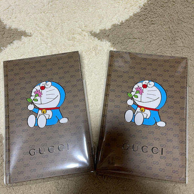 Gucci(グッチ)のCanCam限定コラボノート 2冊 ドラえもん×GUCCI インテリア/住まい/日用品の文房具(ノート/メモ帳/ふせん)の商品写真