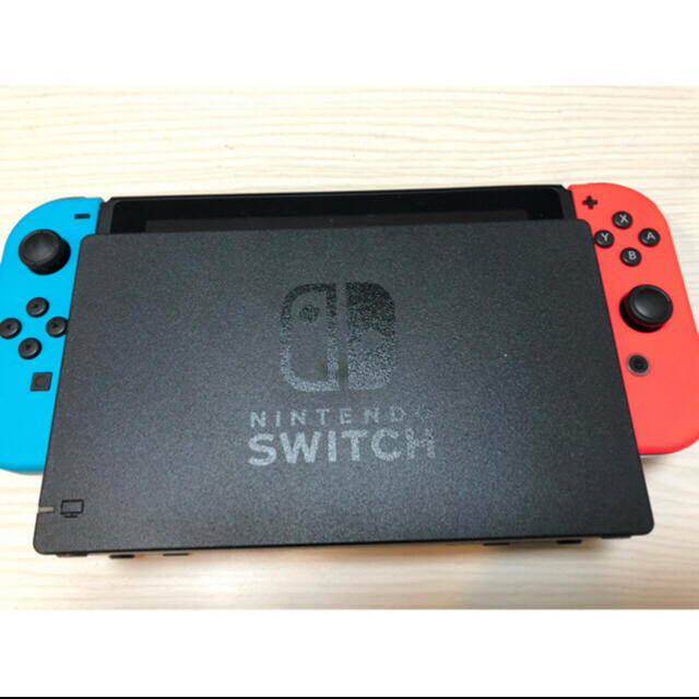 Nintendo Switch(ニンテンドースイッチ)のニンテンドースイッチ本体 エンタメ/ホビーのゲームソフト/ゲーム機本体(家庭用ゲーム機本体)の商品写真