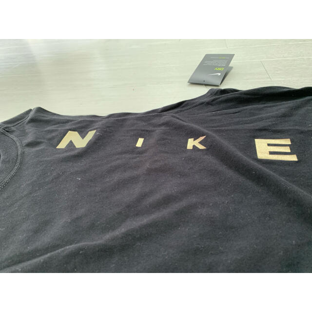 NIKE(ナイキ)のナイキタンクトップ レディースのトップス(タンクトップ)の商品写真