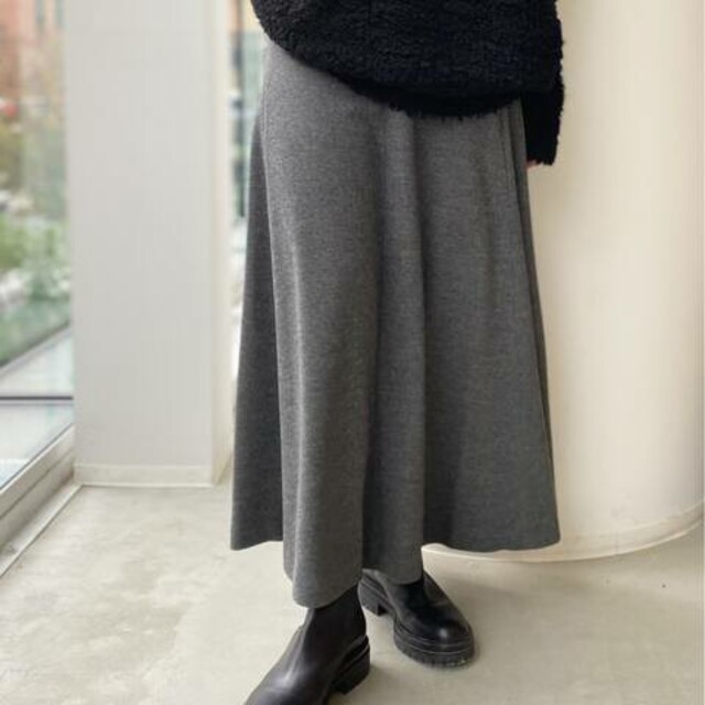 L'Appartement DEUXIEME CLASSE(アパルトモンドゥーズィエムクラス)のhiyo様専用アパルトモン Wool Asymmetry Skirt レディースのスカート(ロングスカート)の商品写真