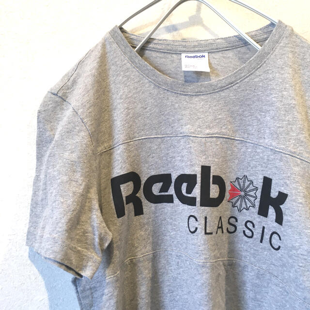 Reebok(リーボック)のReebok Tシャツ グレー 美品 メンズのトップス(Tシャツ/カットソー(半袖/袖なし))の商品写真