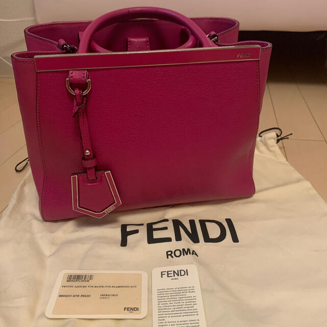 FENDI プチトゥージュール