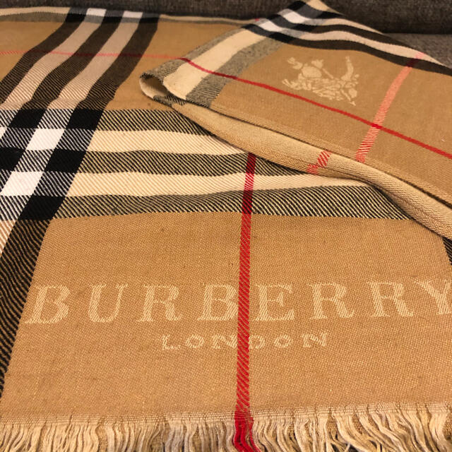 BURBERRY(バーバリー)のBurberryストール レディースのファッション小物(マフラー/ショール)の商品写真