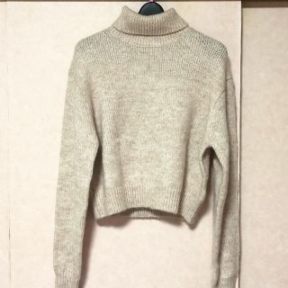 ユニクロ(UNIQLO)の新品　ユニクロ　羊毛　ニット セーター　モヘヤ　厚手のニット(ニット/セーター)