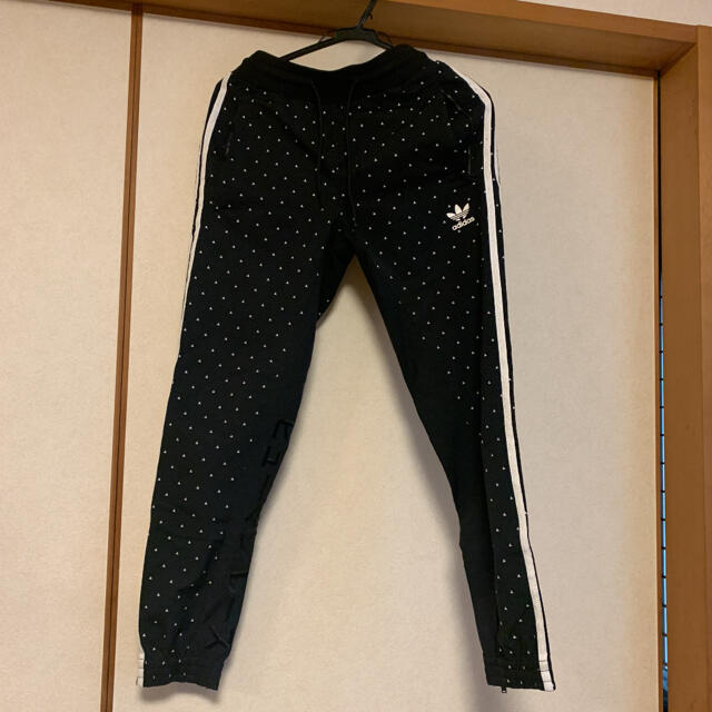 adidas トラックパンツ