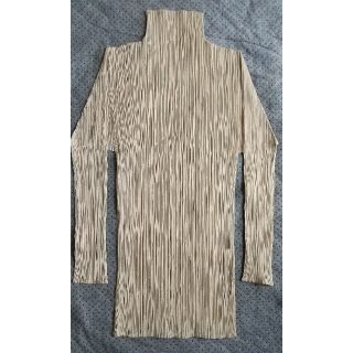 イッセイミヤケ(ISSEY MIYAKE)のイッセイミヤケ プリーツプリーズ(カットソー(長袖/七分))