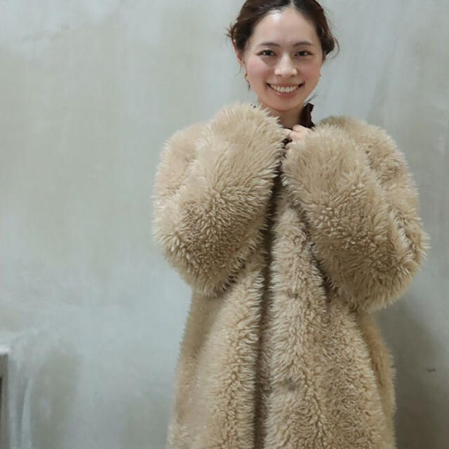 Hug O War(ハグオーワー)の新品タグ付き 雅姫さん番長コート レディースのジャケット/アウター(ロングコート)の商品写真