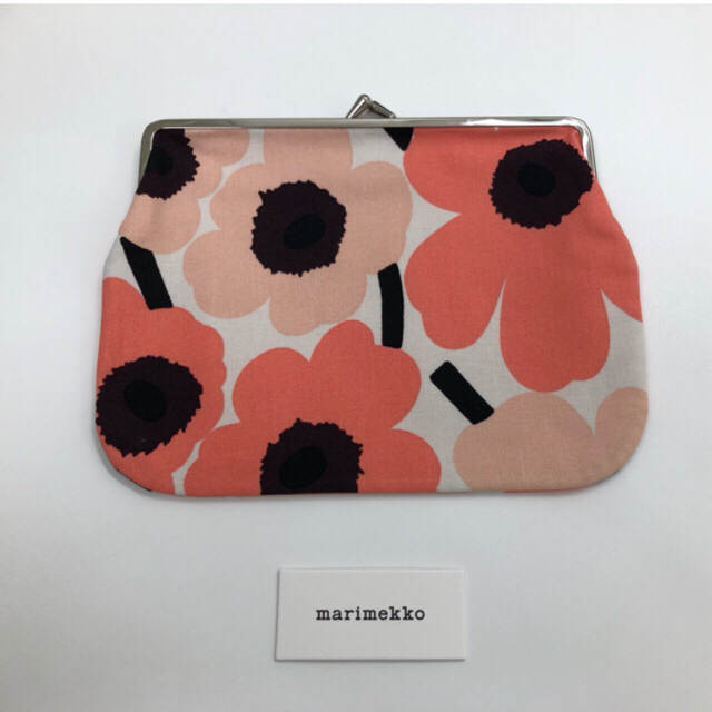 marimekko(マリメッコ)のもも様専用　マリメッコ　ポーチ　がま口　ミニウニッコ　ウニッコ レディースのファッション小物(ポーチ)の商品写真