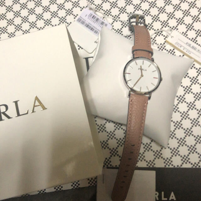 Furla(フルラ)のFURLA GIADA 33mm  ウォッチ　新品  レディースのファッション小物(腕時計)の商品写真