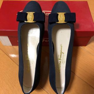 フェラガモ(Ferragamo)のフェラガモ VARA スウェード 6C(ハイヒール/パンプス)