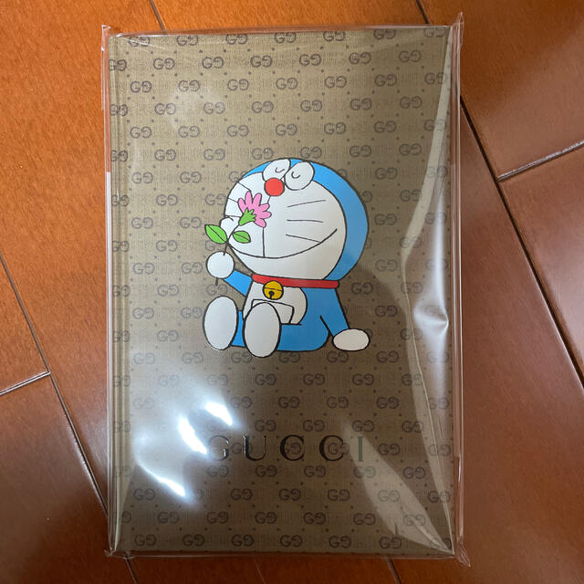 Gucci(グッチ)のドラえもん　GUCCI  キャンキャン3月号付録　 エンタメ/ホビーの雑誌(ファッション)の商品写真