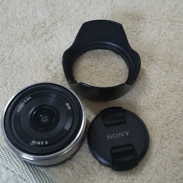 SONY(ソニー)のSONY SEL16F28 単焦点レンズ スマホ/家電/カメラのカメラ(レンズ(単焦点))の商品写真