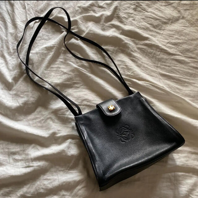 LOEWE(ロエベ)のロエベのショルダーバック レディースのバッグ(ショルダーバッグ)の商品写真