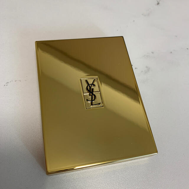 Yves Saint Laurent Beaute(イヴサンローランボーテ)のイヴ・サンローラン　ブラッシュクチュール2 コスメ/美容のベースメイク/化粧品(チーク)の商品写真