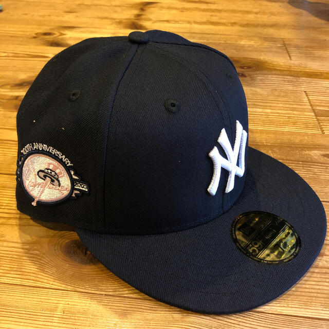 NEW ERA NYヤンキース　7 3/8サイドパッチ　つば裏ピンク