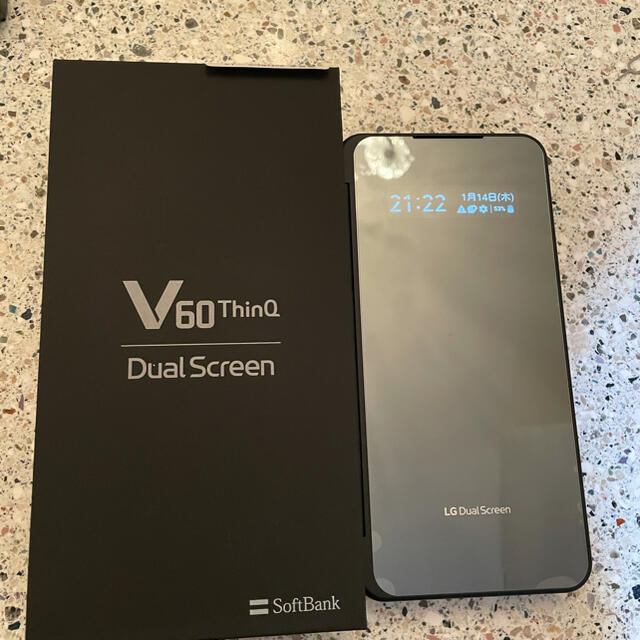 LG Electronics(エルジーエレクトロニクス)のLG V60 ThinQ 5G スマホ/家電/カメラのスマートフォン/携帯電話(スマートフォン本体)の商品写真