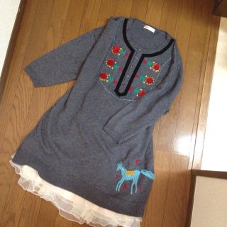 ネネット(Ne-net)のお花とお馬の刺繍がかわいい♡ニットワンピ(ひざ丈ワンピース)