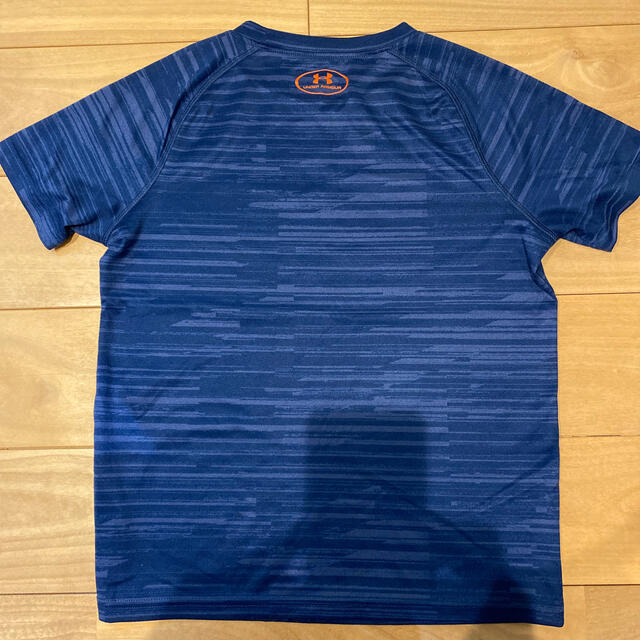 UNDER ARMOUR(アンダーアーマー)のアンダーアーマー　Tシャツ　 キッズ/ベビー/マタニティのキッズ服男の子用(90cm~)(Tシャツ/カットソー)の商品写真