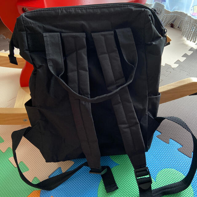 EMOZIONI(エモツィオーニ)のMOZ Sweden リュック レディースのバッグ(リュック/バックパック)の商品写真