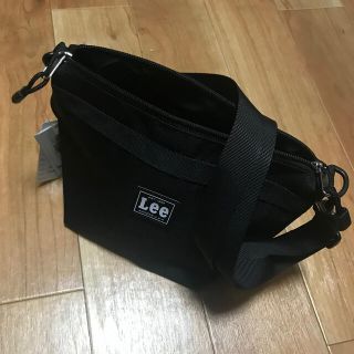 リー(Lee)のLee ショルダーバッグ  角底　黒バッグ(ショルダーバッグ)