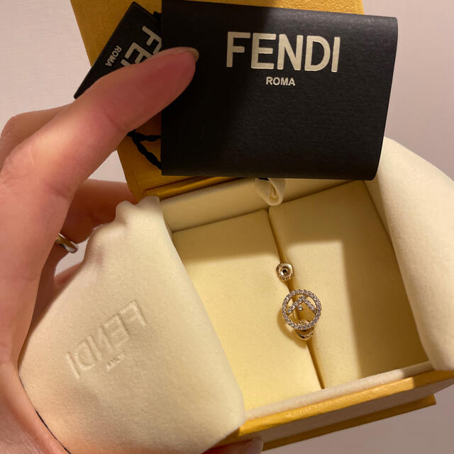 レディースyu.専用フェンディ FENDI ピアス