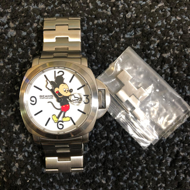 ビームス ×オーバーザストライプス ×ディズニー トリプルコラボの自動巻腕時計