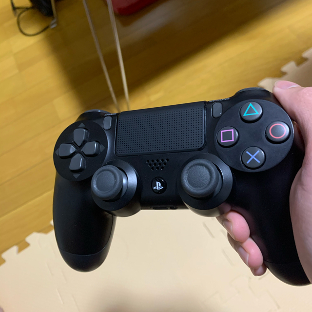 PlayStation4(プレイステーション4)のPS4 Pro 1TB 美品　値下げ！！ +おまけ エンタメ/ホビーのゲームソフト/ゲーム機本体(家庭用ゲーム機本体)の商品写真