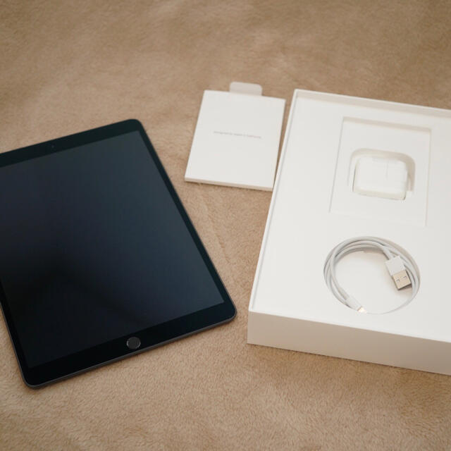 iPad Air3 (第3世代) 64GB Wi-Fiモデル　ケース付