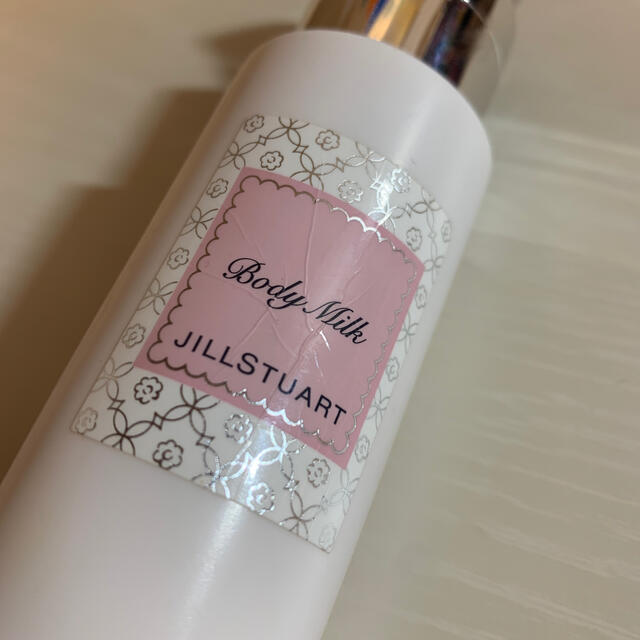 Jillstuart ジルスチュアート リラックスボディミルク 100mlの通販 By Karen ジルスチュアートならラクマ