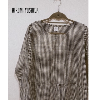 フェリシモ(FELISSIMO)のヒロミヨシダ　ギンガムチェックのノーカラーシャツ(シャツ/ブラウス(長袖/七分))