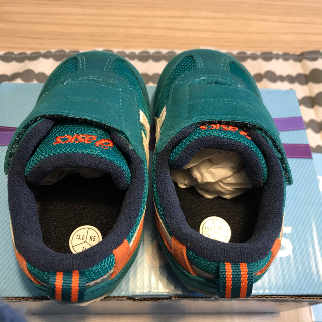 asics(アシックス)のASICS SUKU SUKU アイダホ　ベビーシューズ キッズ/ベビー/マタニティのベビー靴/シューズ(~14cm)(スニーカー)の商品写真