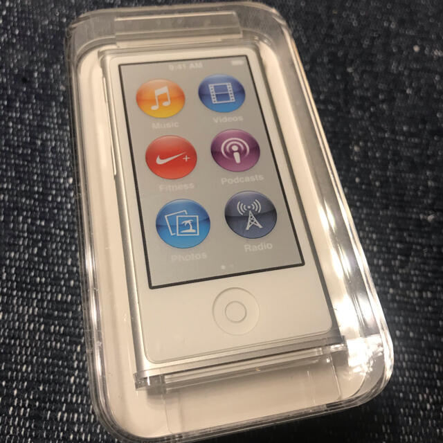 【新品・未使用】iPod nano 16GB 第7世代 white&silverオーディオ機器