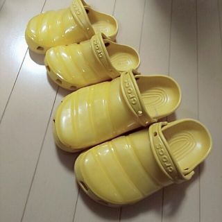 クロックス(crocs)の画像左 crocs サンダル 17.5 イエロー(サンダル)