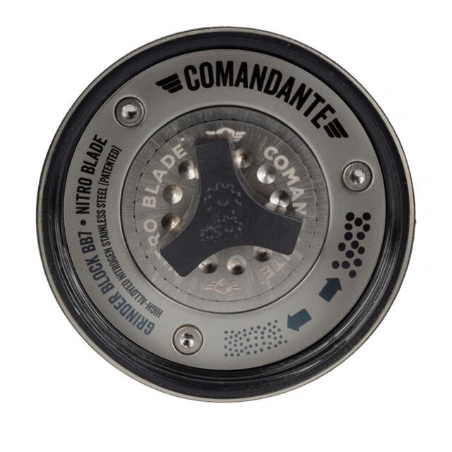 ⭐️新品 Comandante C40 アメリカンチェリー コマンダンテ スマホ/家電/カメラの調理家電(電動式コーヒーミル)の商品写真