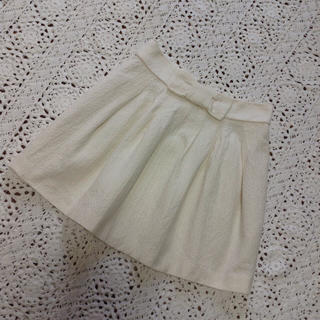 レッセパッセ(LAISSE PASSE)のレッセパッセのリボンふんわり白スカート(ミニスカート)