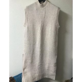 ザラ(ZARA)の★ZARA ニットロングベスト ロングジレ ロングワンピース ホワイト 新品★(ロングワンピース/マキシワンピース)